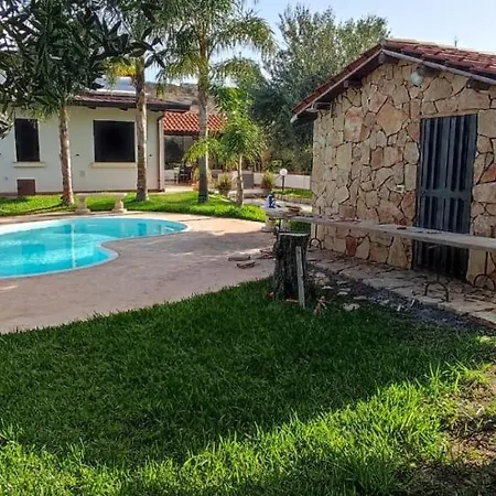 Camimello Villa *